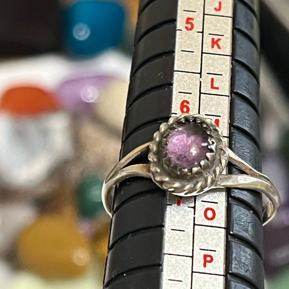 Vintage Native Style Ring - Picture 11 of 11